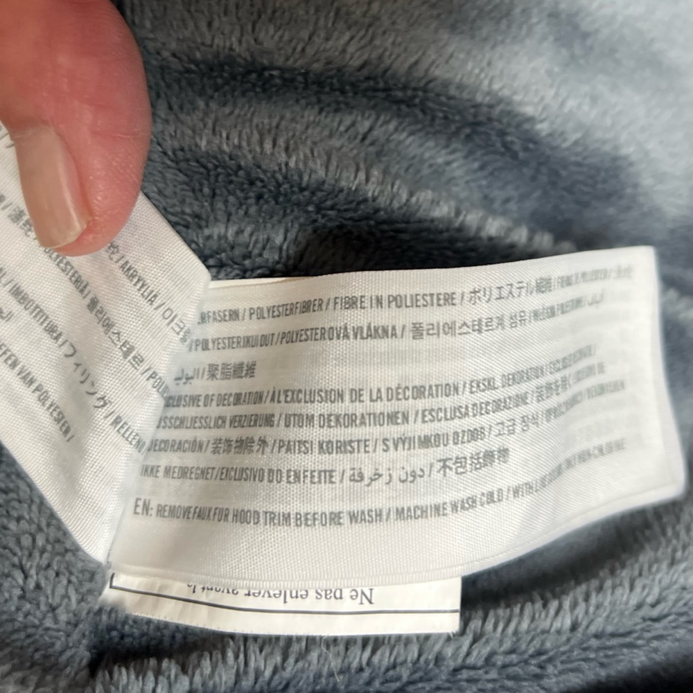 Abercrombie and Fitch Coat - Picture 12 of 15
